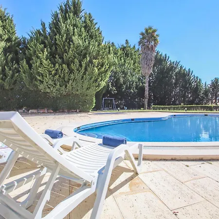Apartment In Albufeira Near Sea Beach شقة