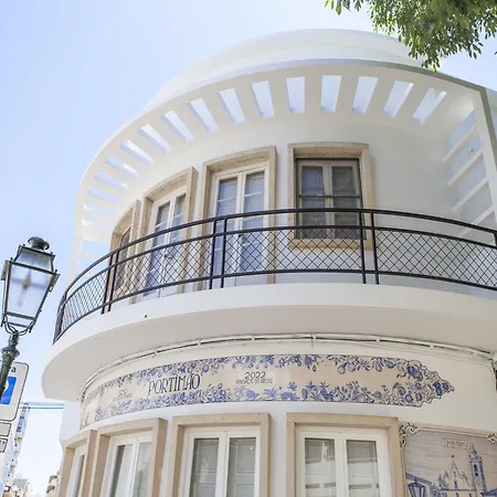Apartment In Albufeira Near Sea Beach شقة *